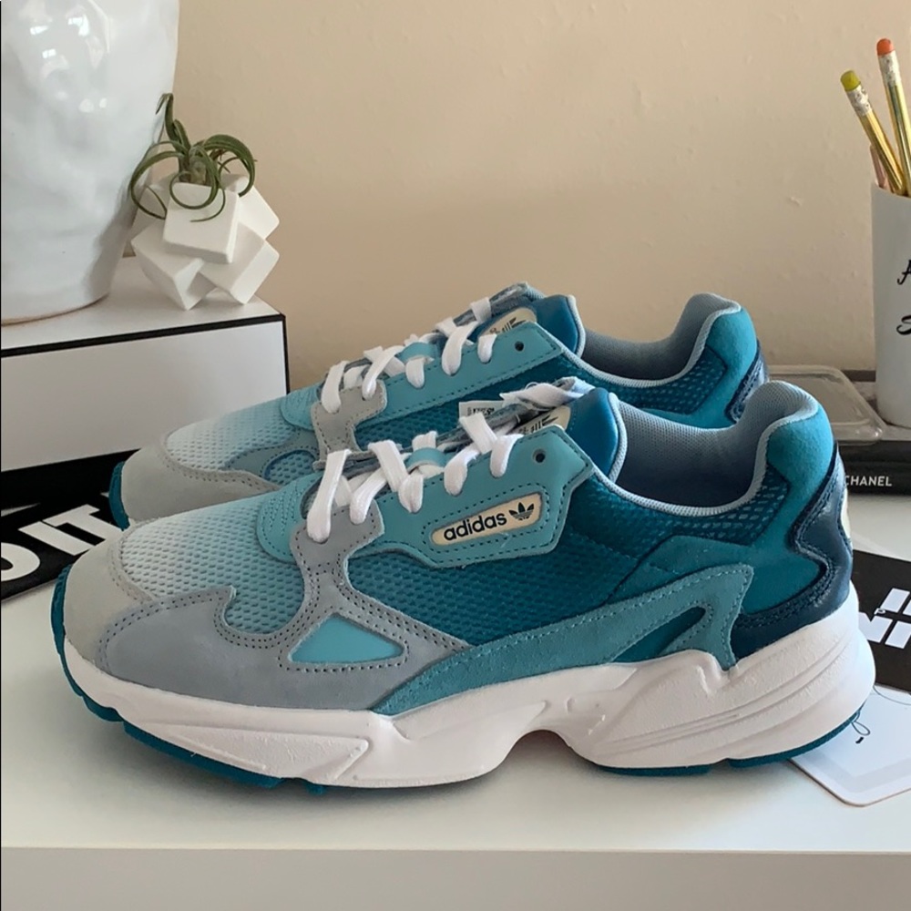 NWT Adidas Falcon ombré teal shoes - Picture 8 of 9